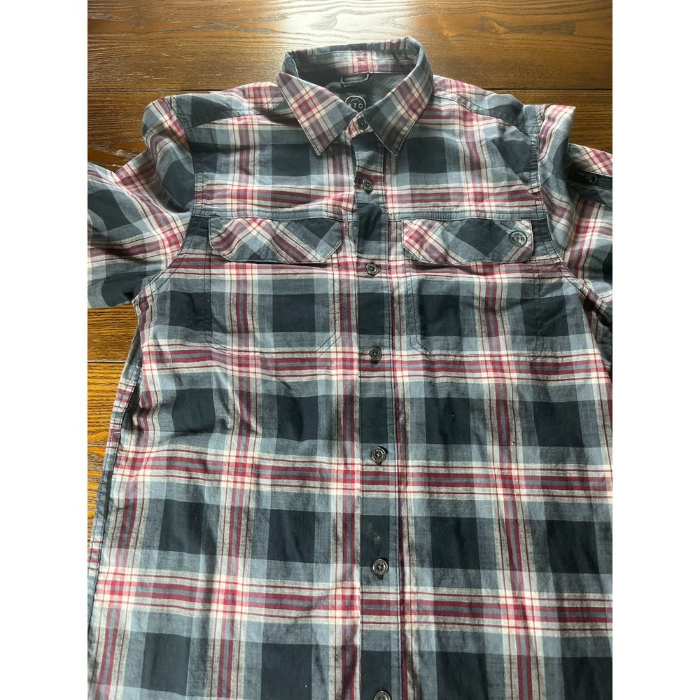 Mens Wrangler ATG Red Blue Button Up Pocket Long Sleeve Plaid Shirt Size Small